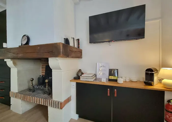 La Parenthese Saint Jean Charming In The Heart Of Honfleur